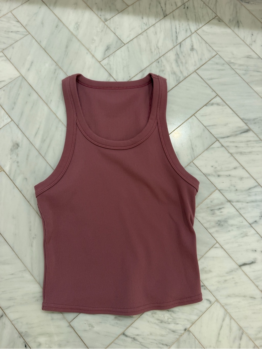 Alo-Goddess Ribbed Go-To Tank - Soft Mulberry